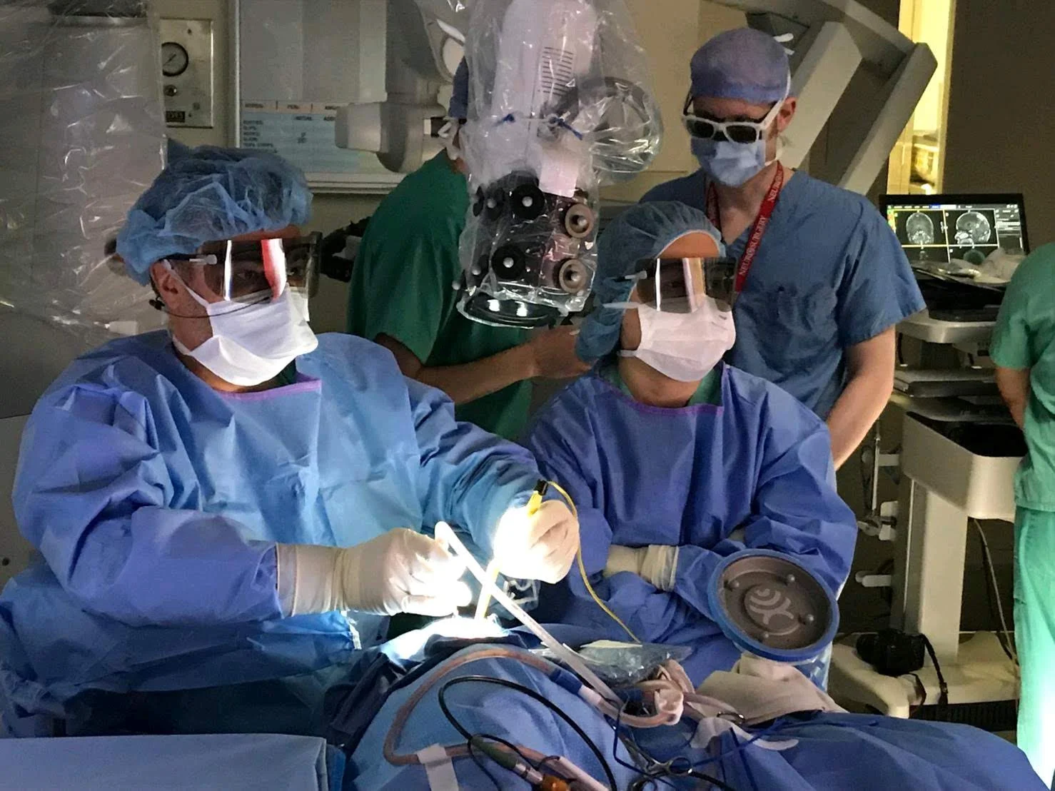 A neurosurgeon testing Modus X's 3D visualization